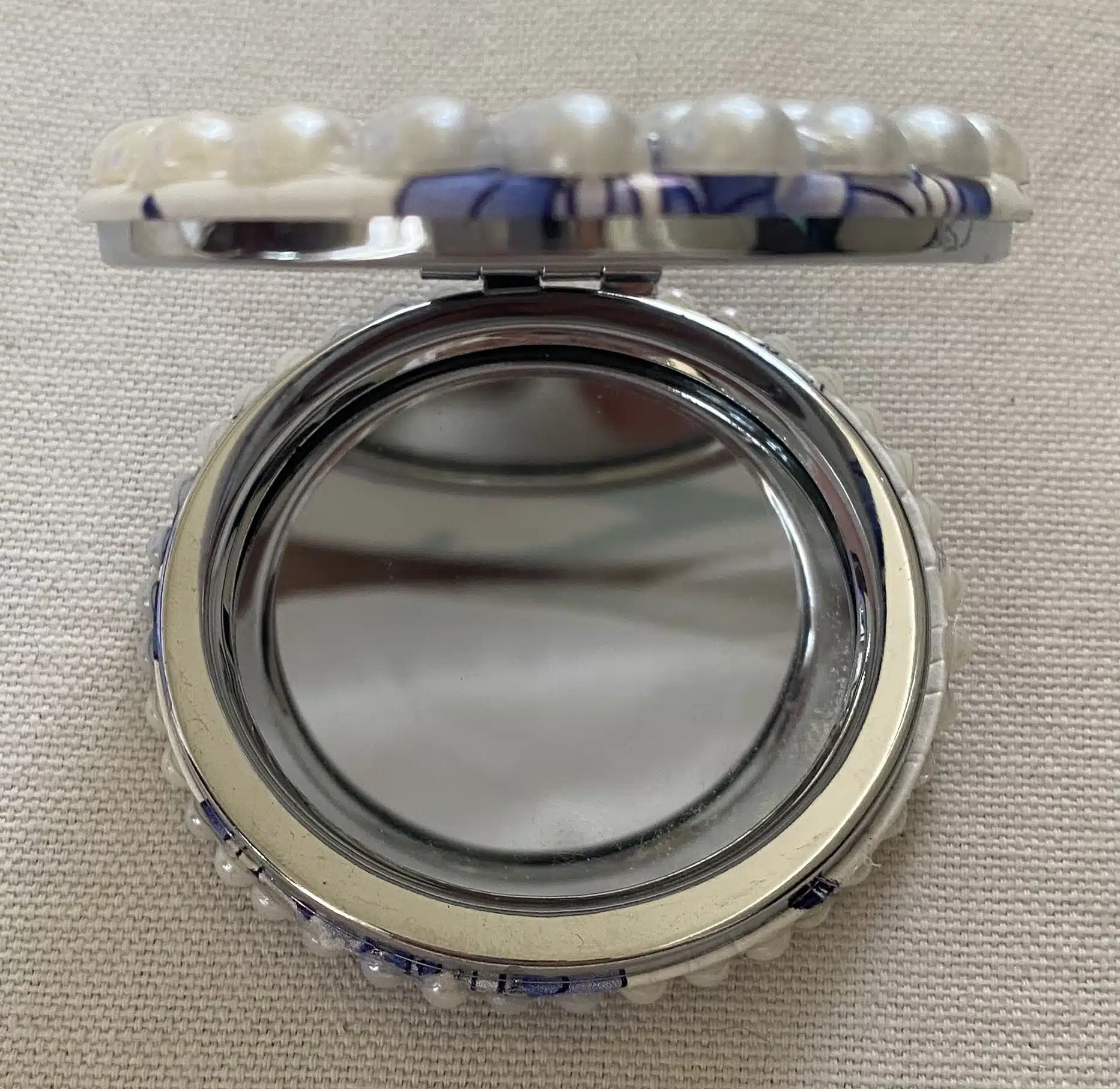 Pearl Decorated pocket mirror 4 IMG 4084