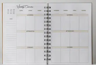 Signature Yearly Planner 3 Screen Shot 2024 12 08 at 4.05.36 AM