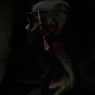 Random Lines Design Glasses Chain