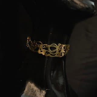 Hob Hayah Sa'ada Tafa'ol Design Choker (Silver Plated)