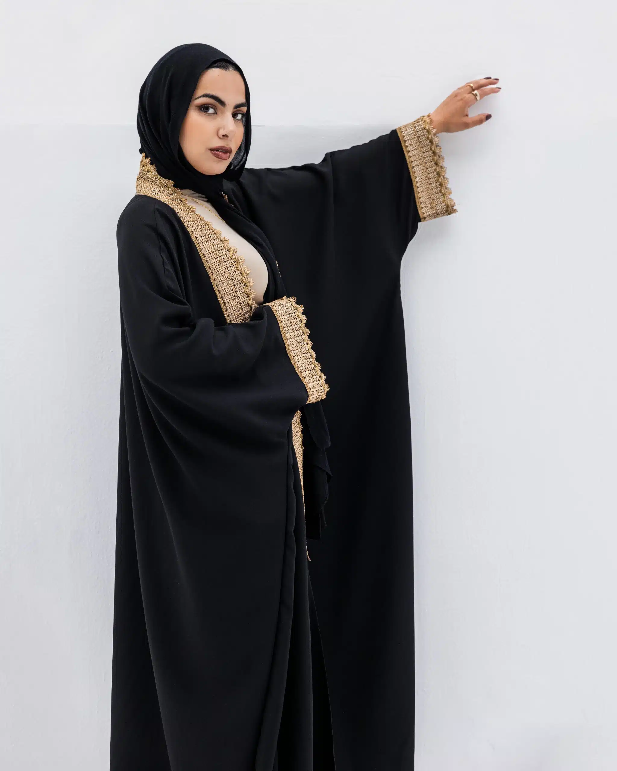 Black kaftan 4 014A8304 copy scaled