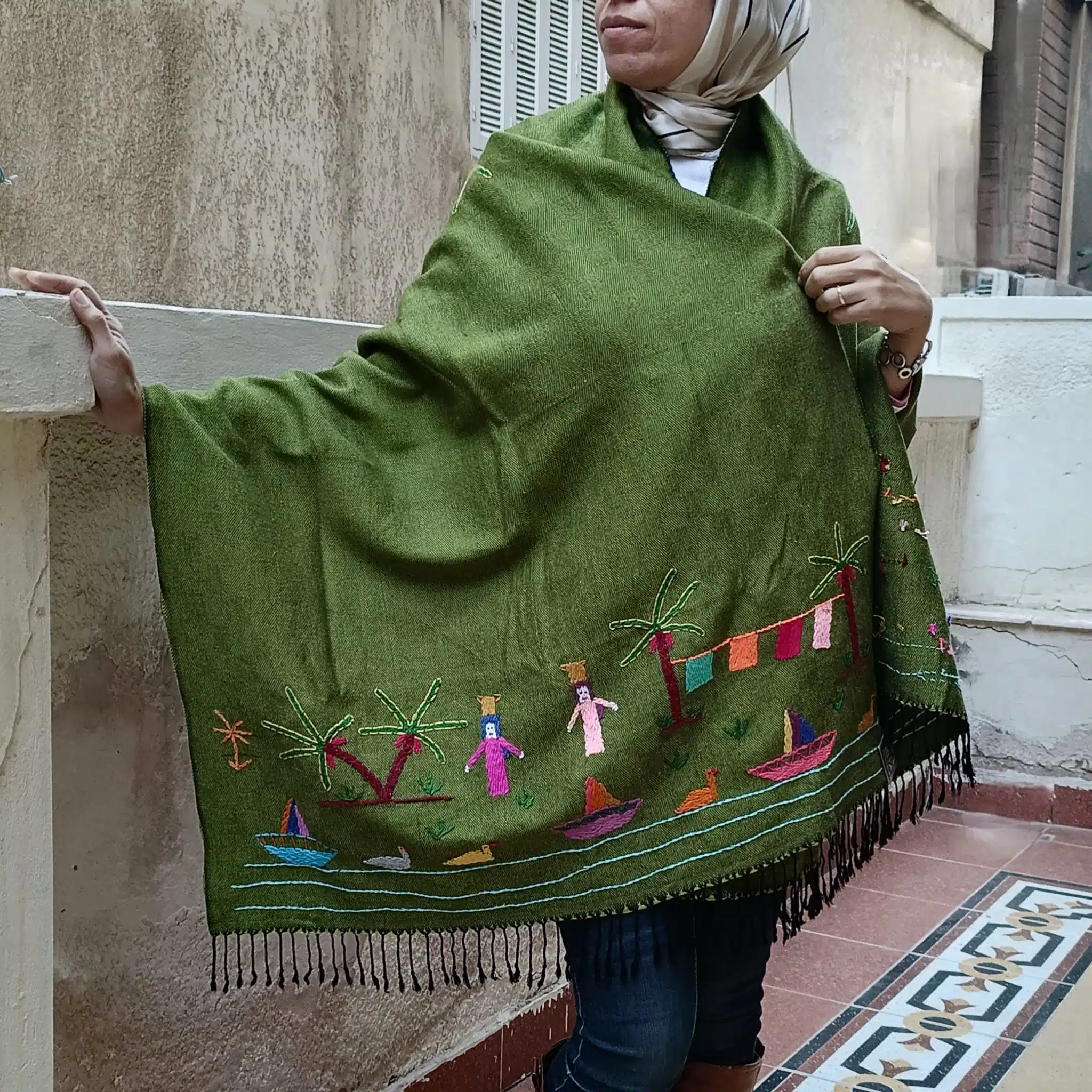 شال بطانية نسيج يدوي تطريز ريفي. 1 شال بطانية نسيج يدوي تطريز ريفي.
