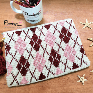 كلانش بنقشة الكاروهات