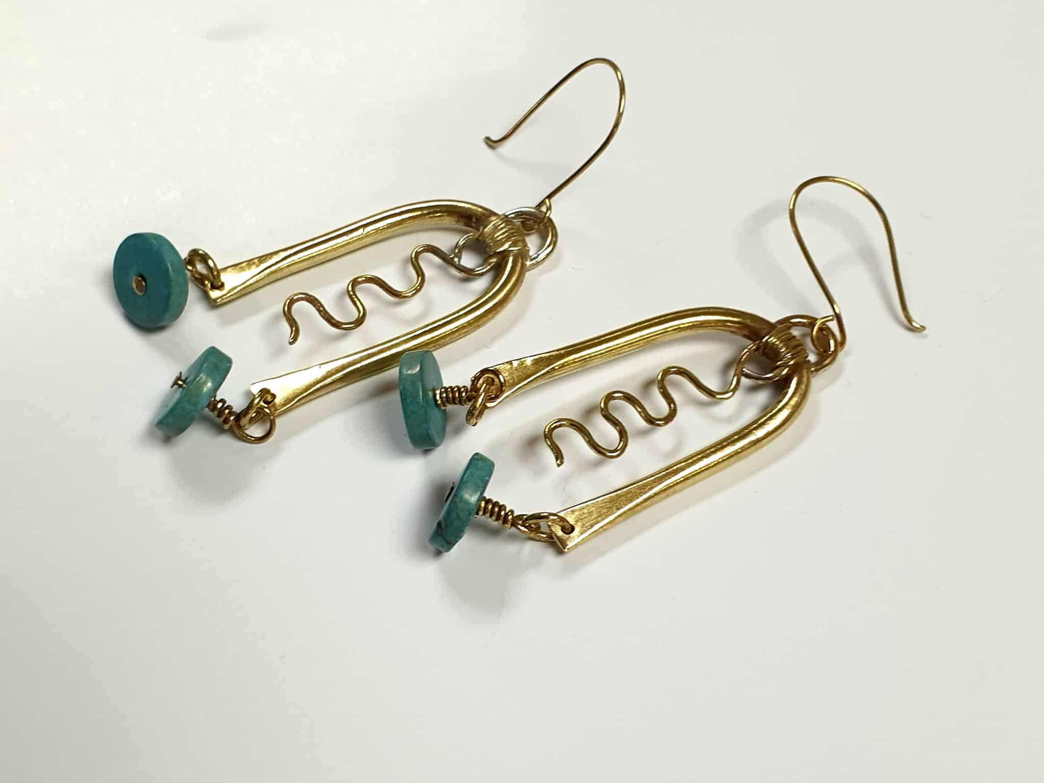 U-shaped earring 2 20240723 140711 scaled