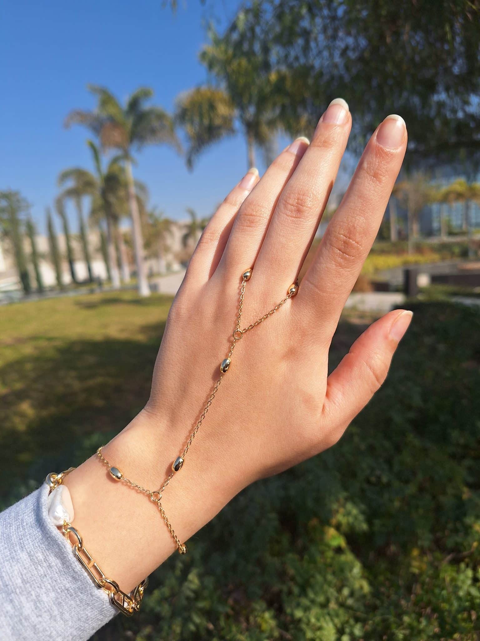 Golden hand chain 1 Golden hand chain