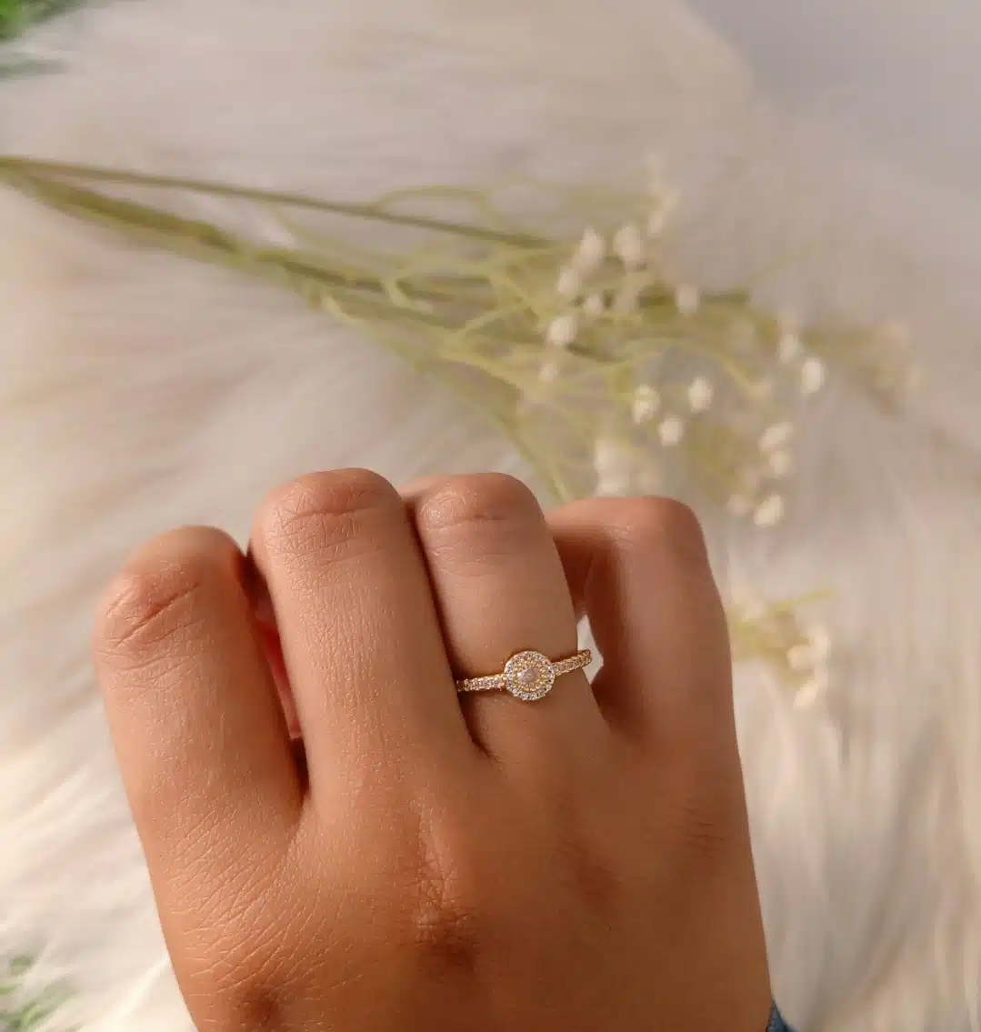 Shiny ring 1 Shiny ring