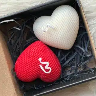 Box of two Heart candles