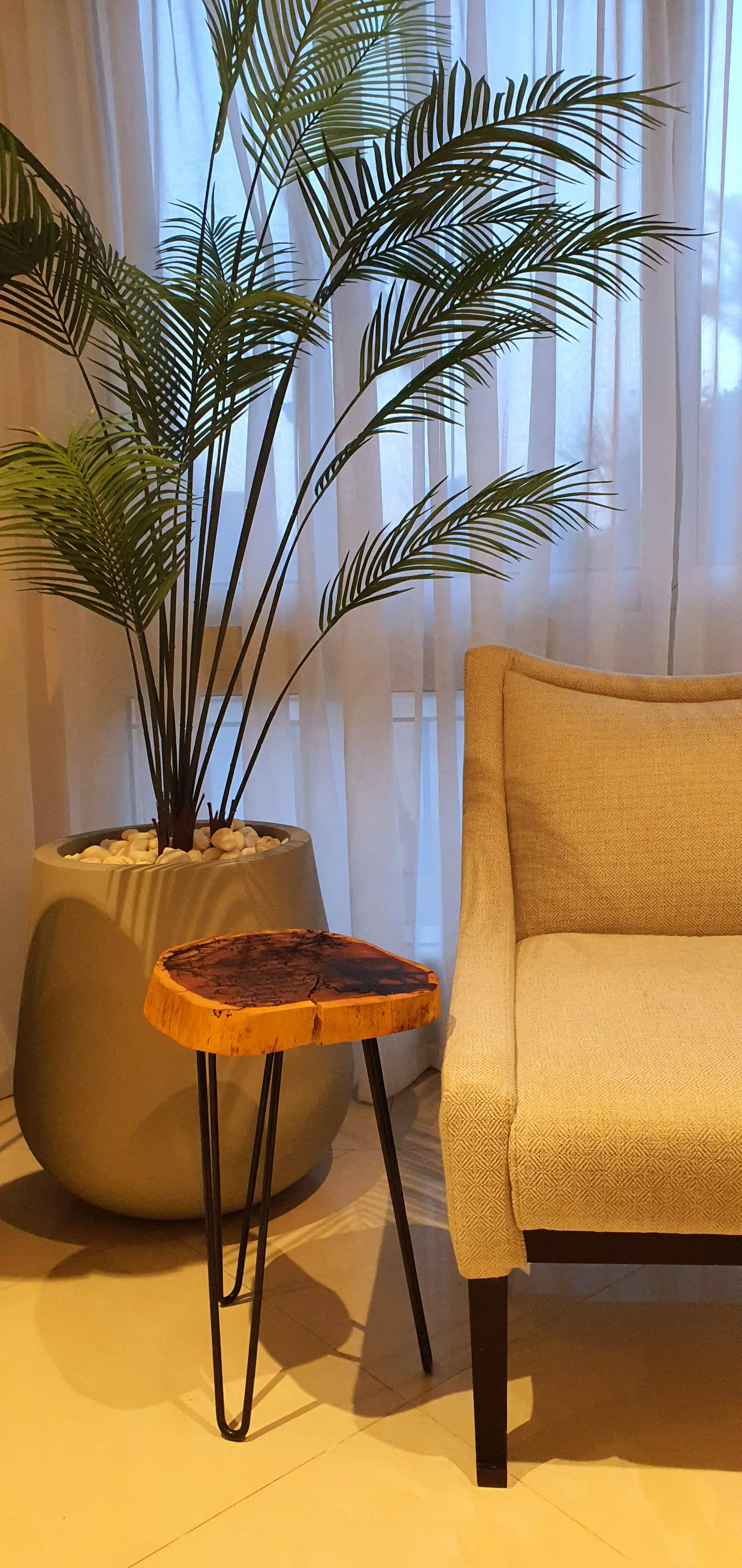 Midnight Call - Side Table 6 side table