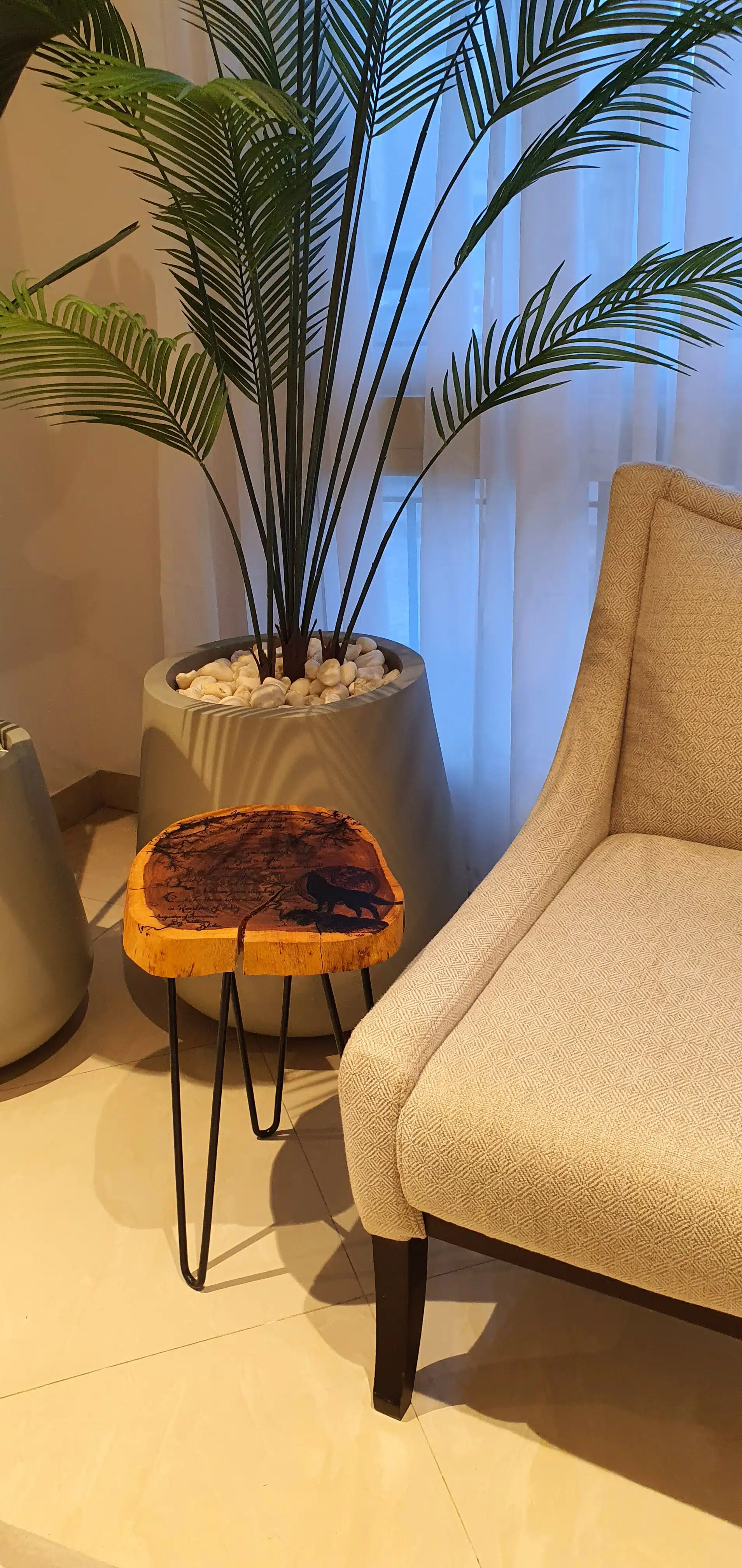 Midnight Call - Side Table 7 side table