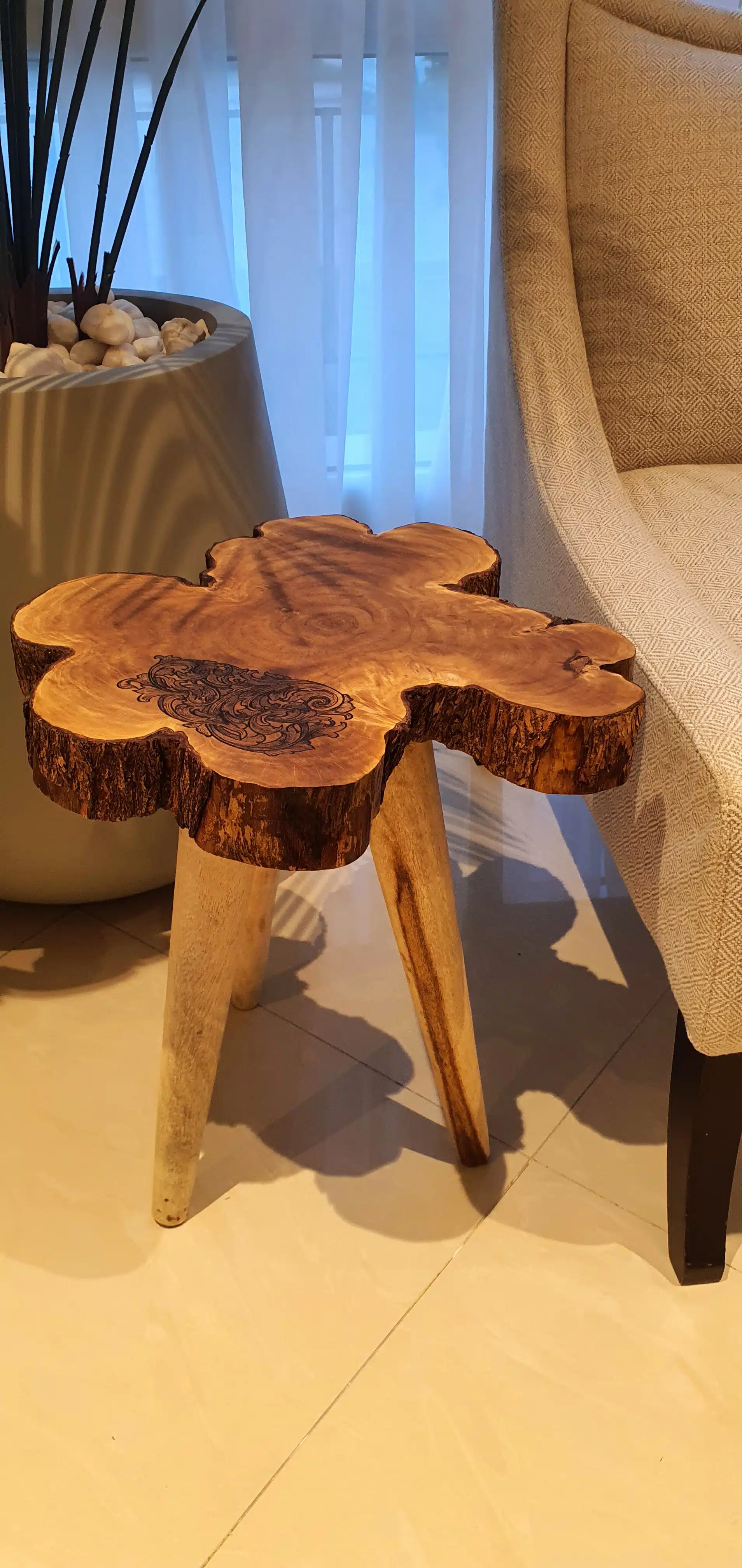 Majestic Pattern - Side Table 7 art table