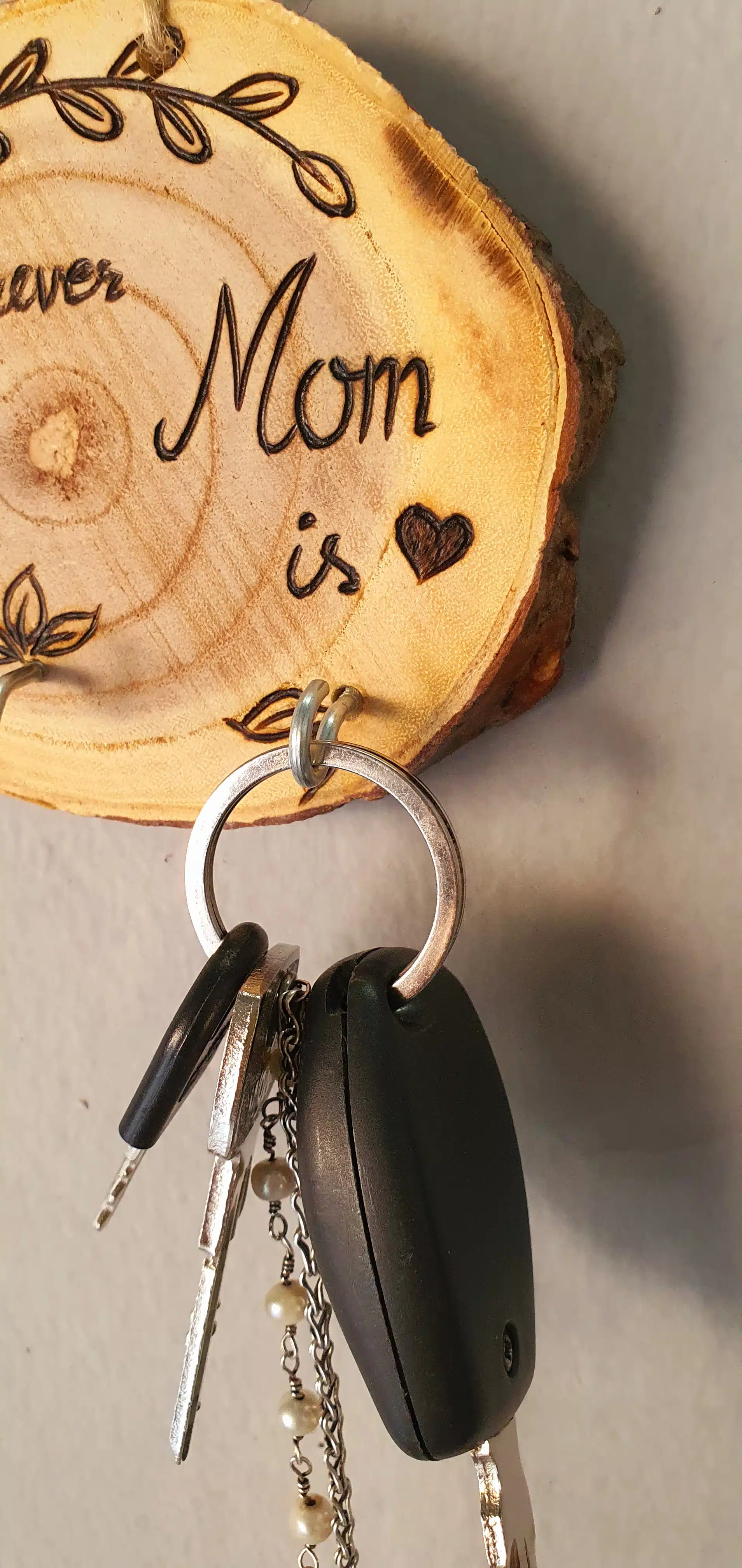Home - Door Key Hanger 4 عيد الأم