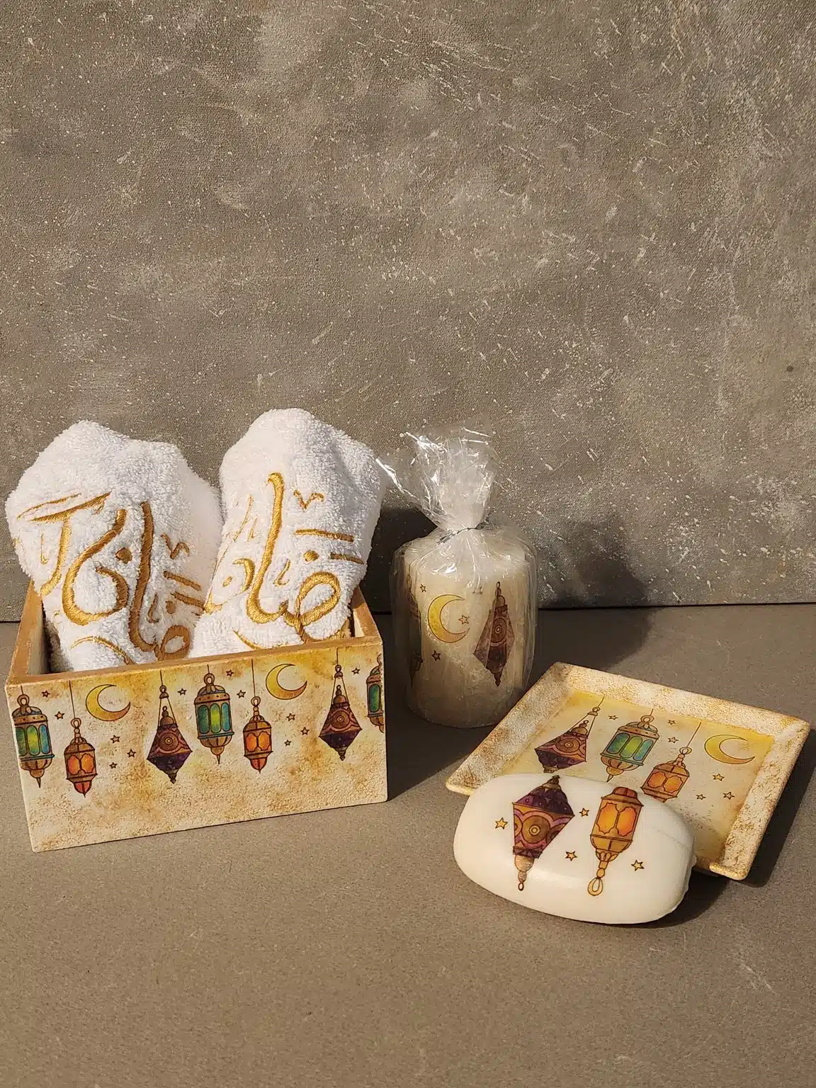 Bathroom Set هاتوا الفوانيس 1 Bathroom Set هاتوا الفوانيس