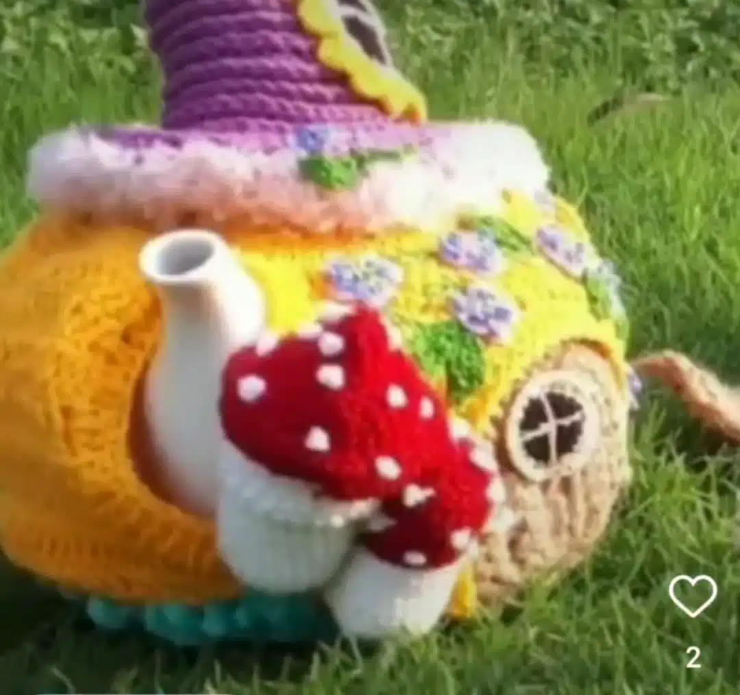 Tea pot cozy , cover 9 20250224 202139