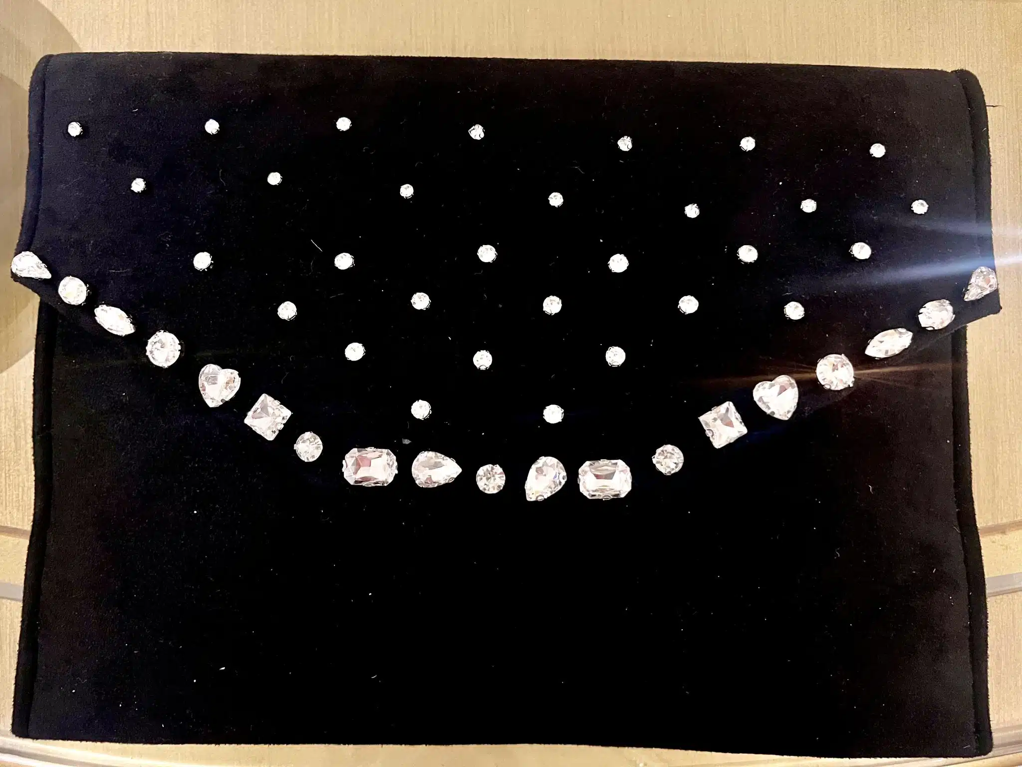 Charming Night 3 79AA52C2 F491 4AE4 876A 1840382FDEFB scaled