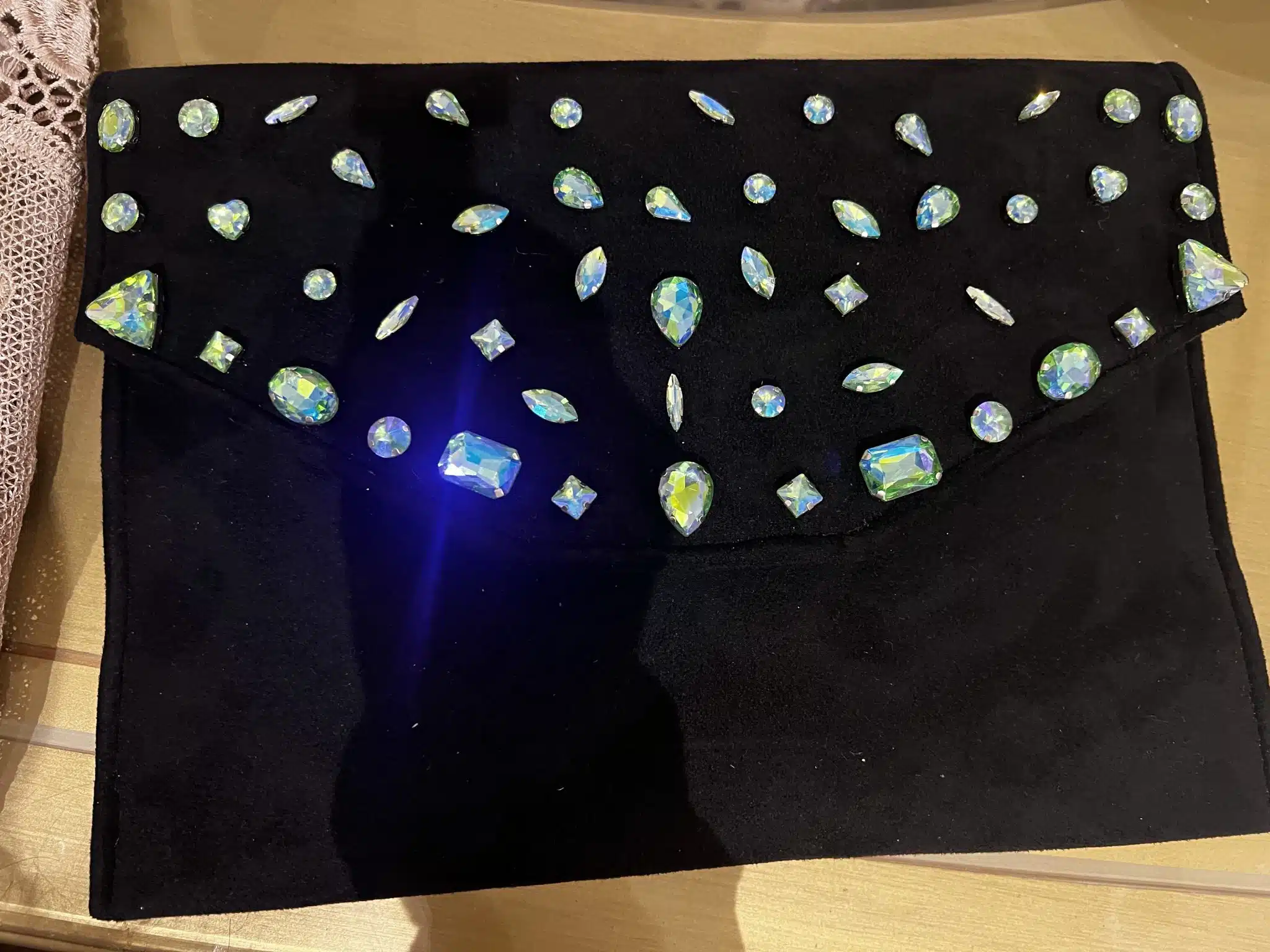 Charming Night 4 F8ABCCA0 EE14 4A8A 86FD DBB18C047C1E scaled