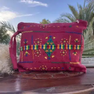 Siwi Embroidery clutch 18*24