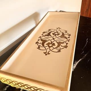 Offwhite centerpiece