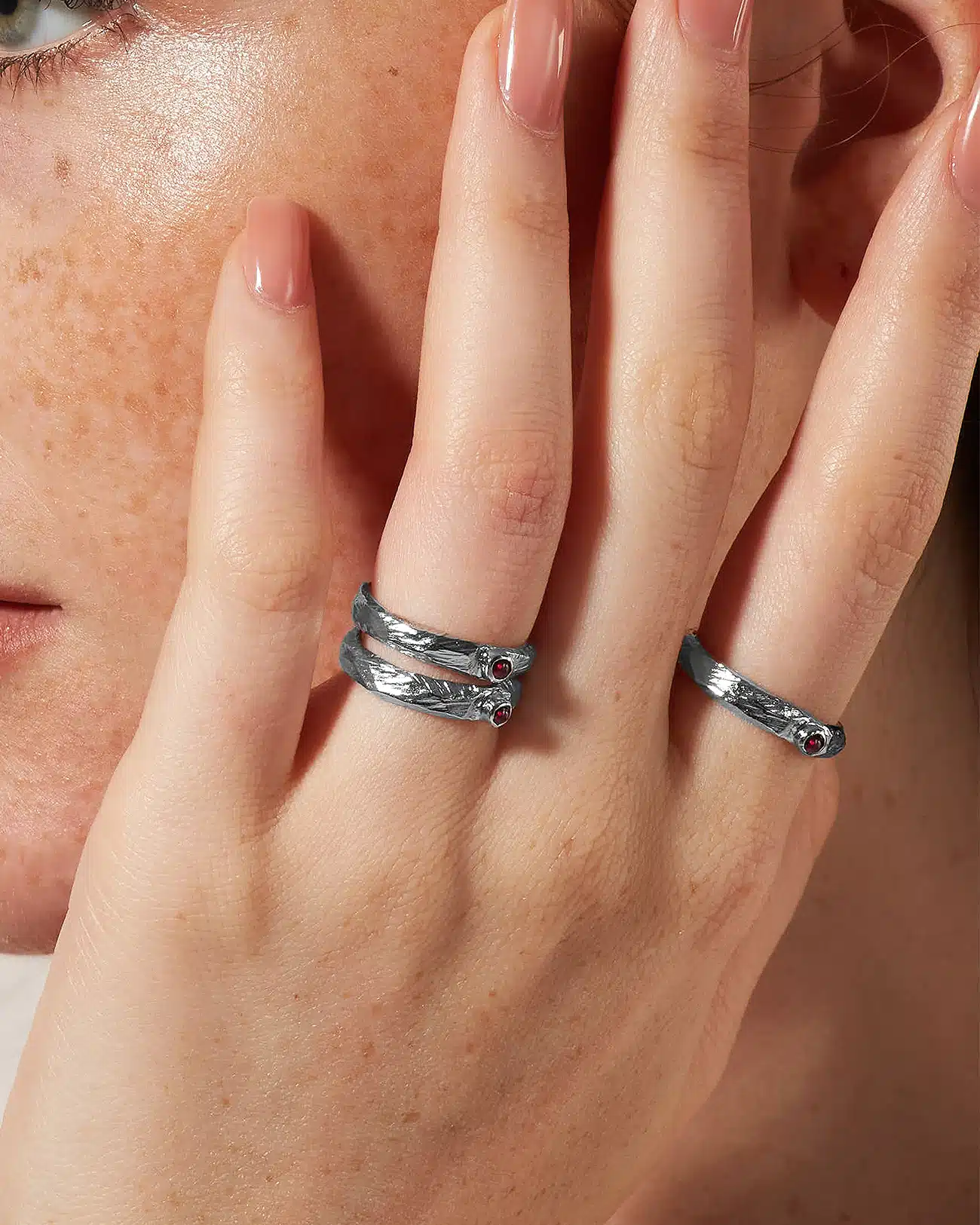 Essential Collection , Organic Textured Band Ring With Small Garnet Stone 6 Organic Textured Ring With Small Garnet Stone SZR231.1