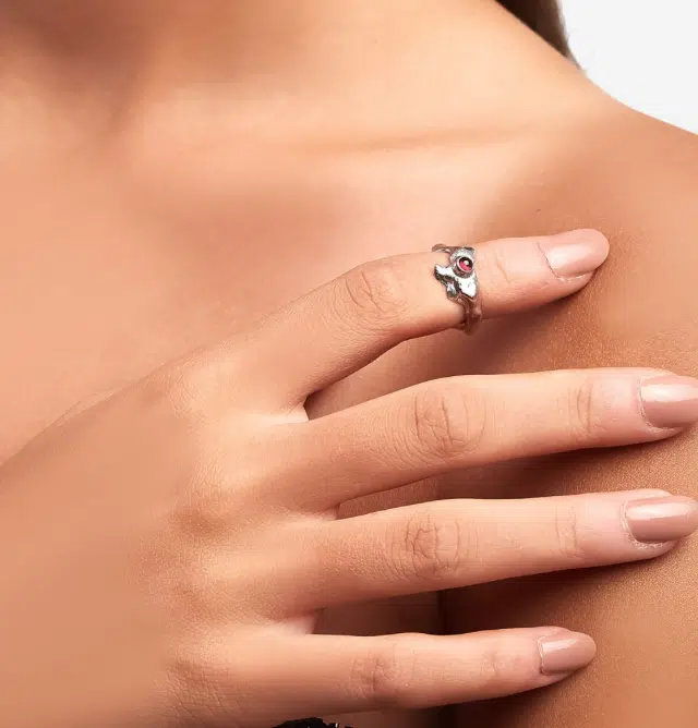 Essential Collection , Irregular Liquid Garnet Knuckle Ring 4 Screen Shot 2021 06 08 at 7.14.12 PM