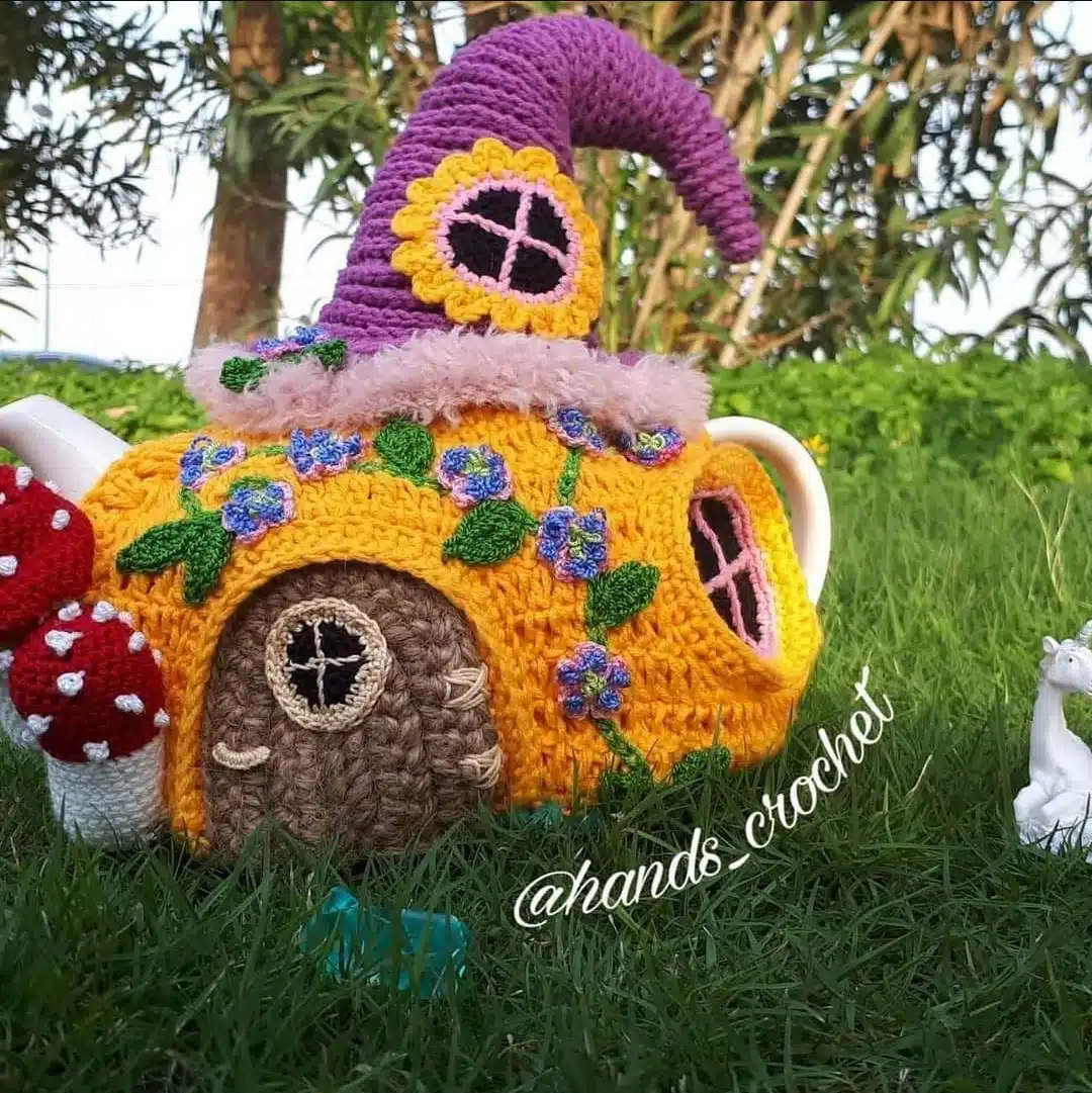 Tea pot cozy , cover 2 Screenshot 20250224 202808 Instagram