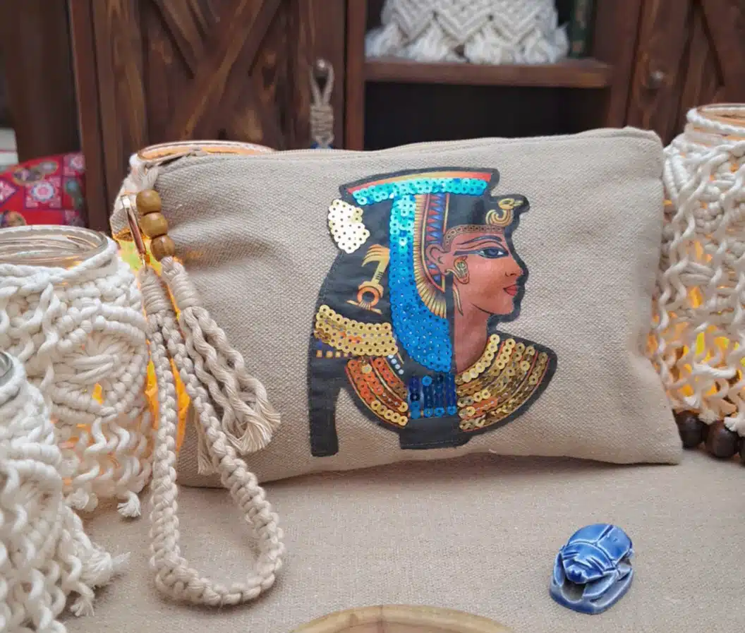 Clutch kilyubatra 1 Clutch kilyubatra