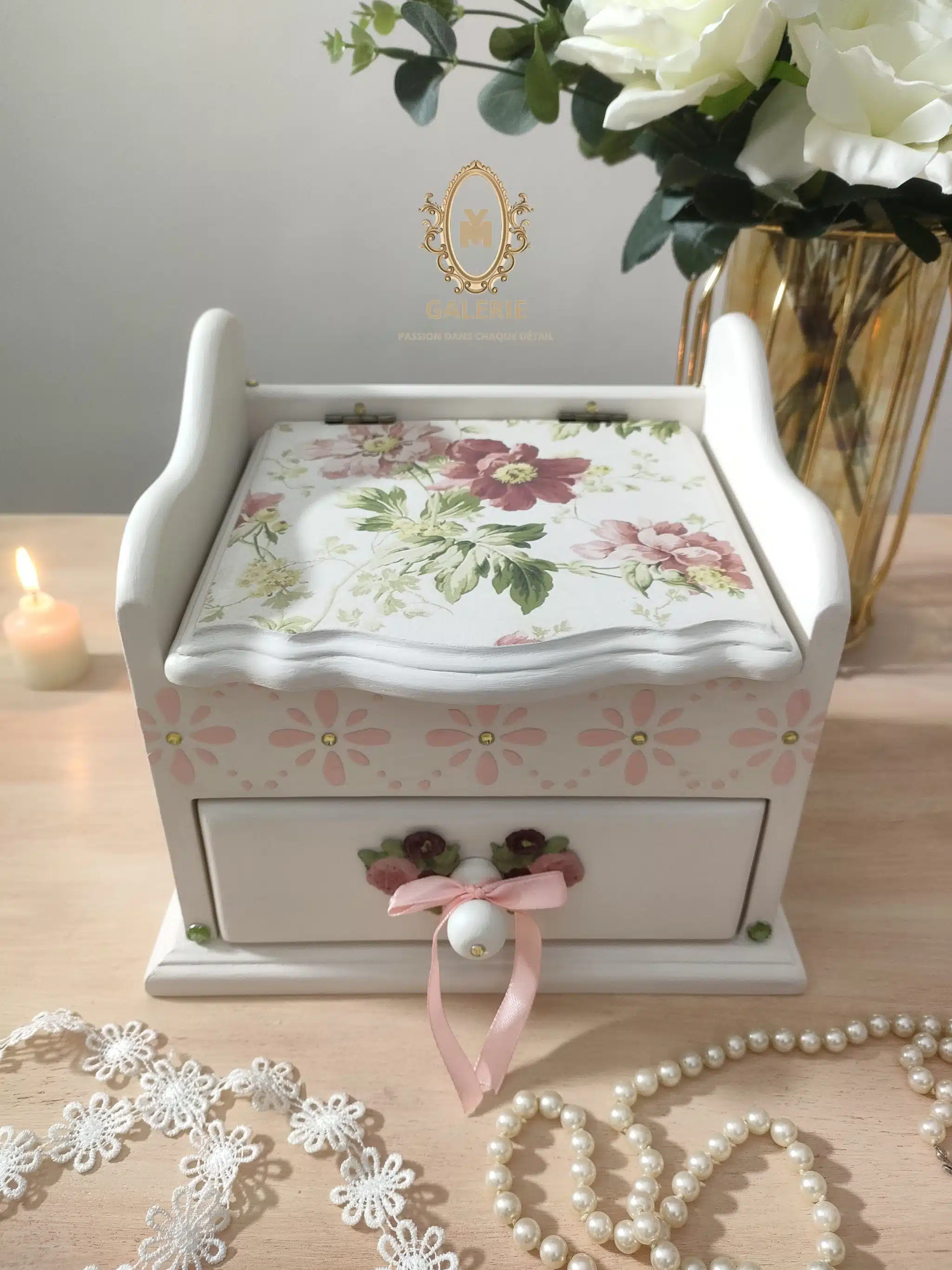 Off-white& pink floral organizer 2 inbound1606615332497318084 scaled