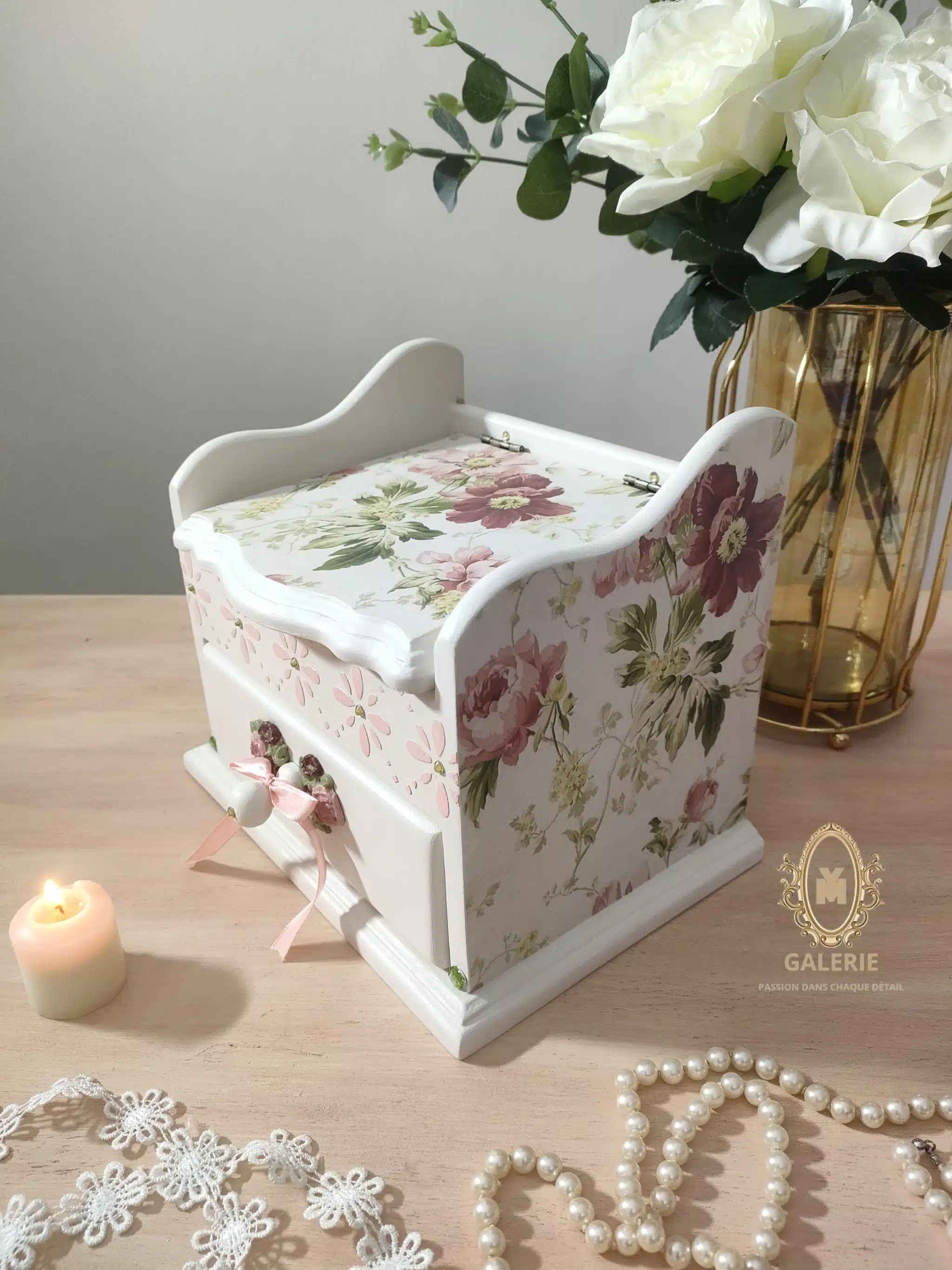 Off-white& pink floral organizer 1 Off-white& pink floral organizer