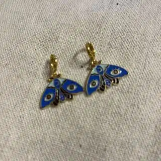 Fly away earrings