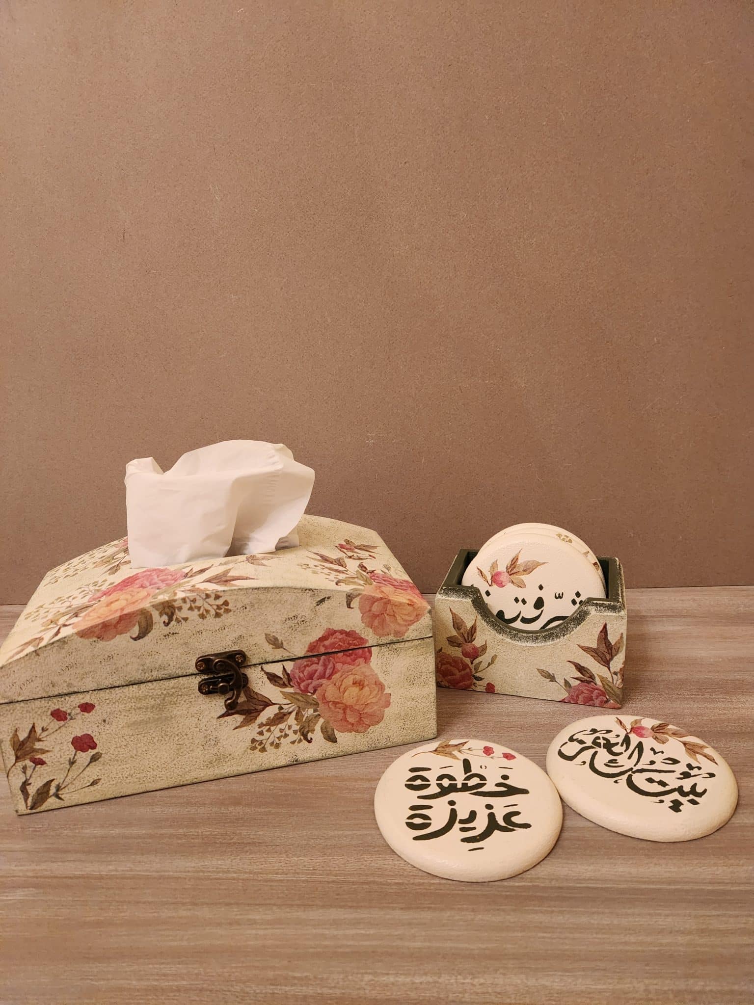 Tissue box and coasters set 1 Tissue box and coasters set