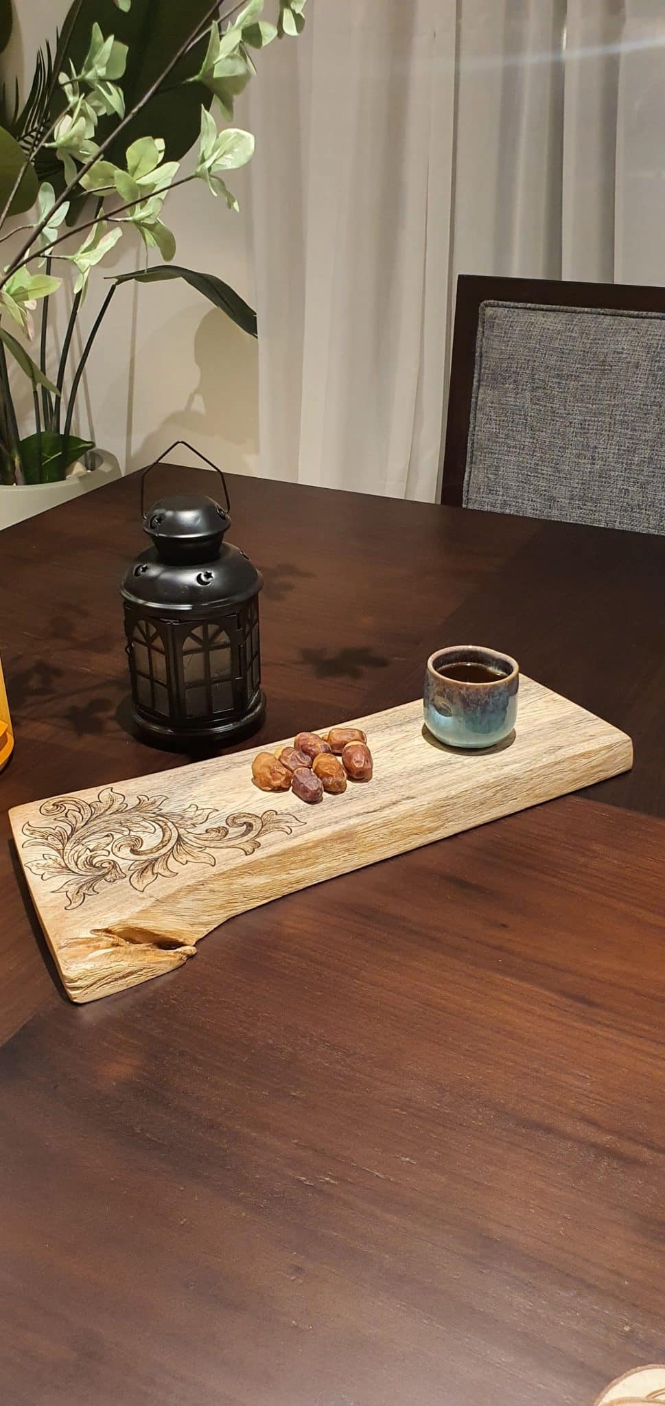 Floral Pattern Tray 2 صينية خشب