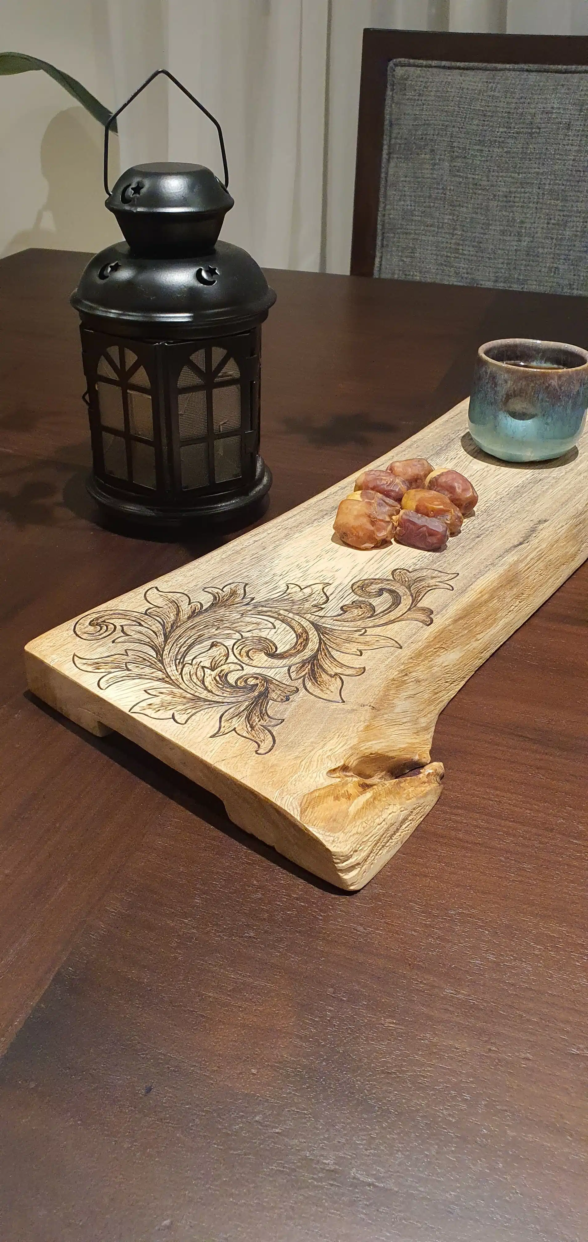 Floral Pattern Tray 1 صينية خشب