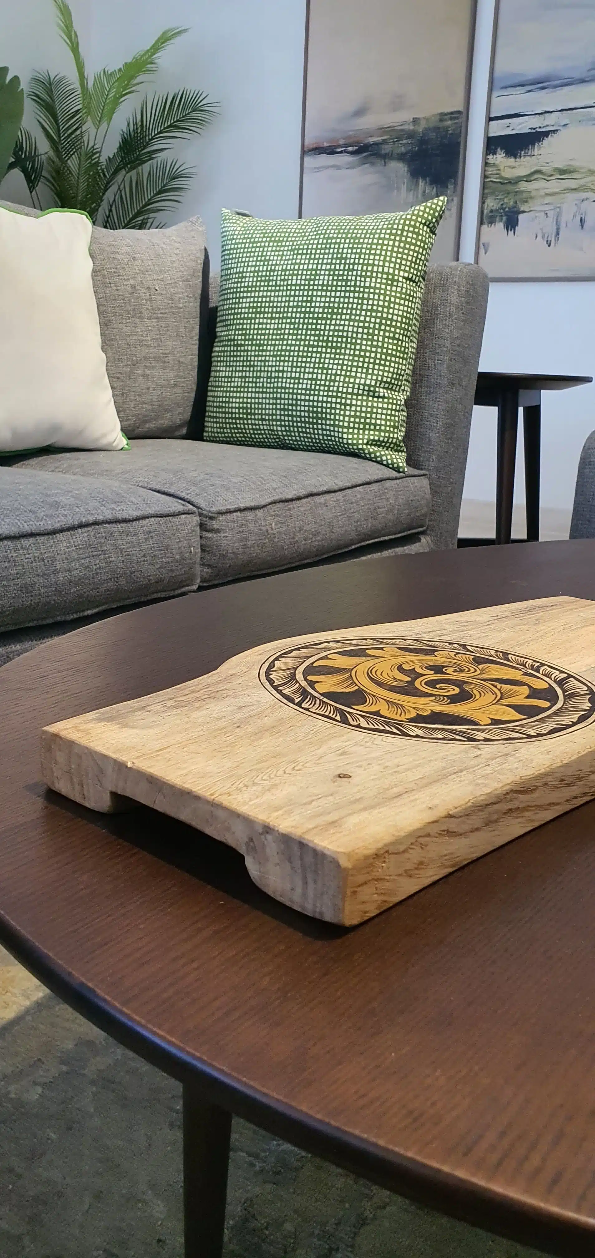 Royal Pattern Tray 6 gold tray