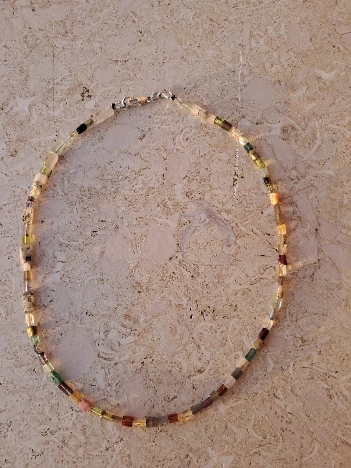 Mixed stones chocker 2 20250315 174140 scaled