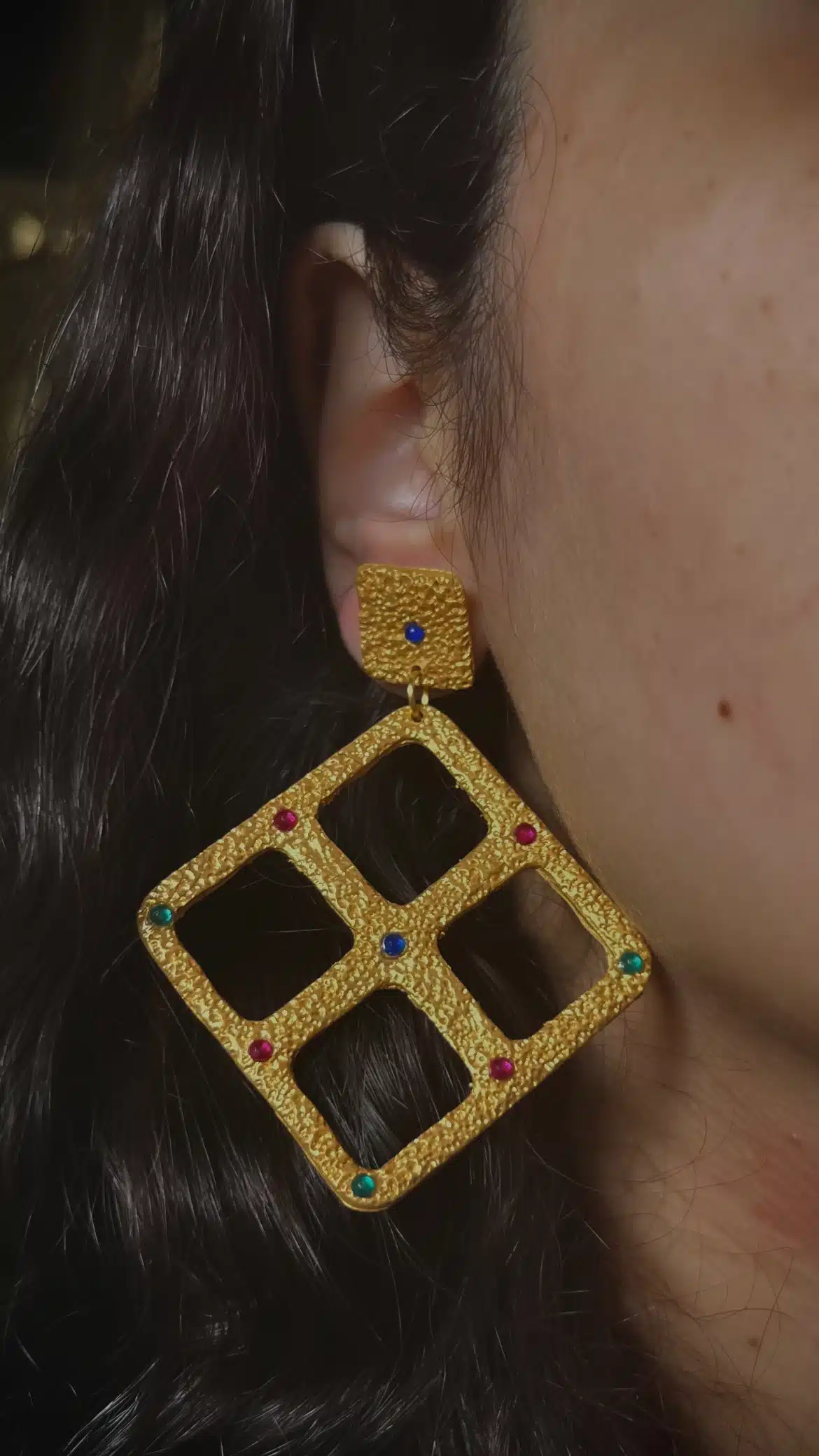 Divine 4 40FF9B69 50B9 4723 AD47 05371A43AA5D scaled