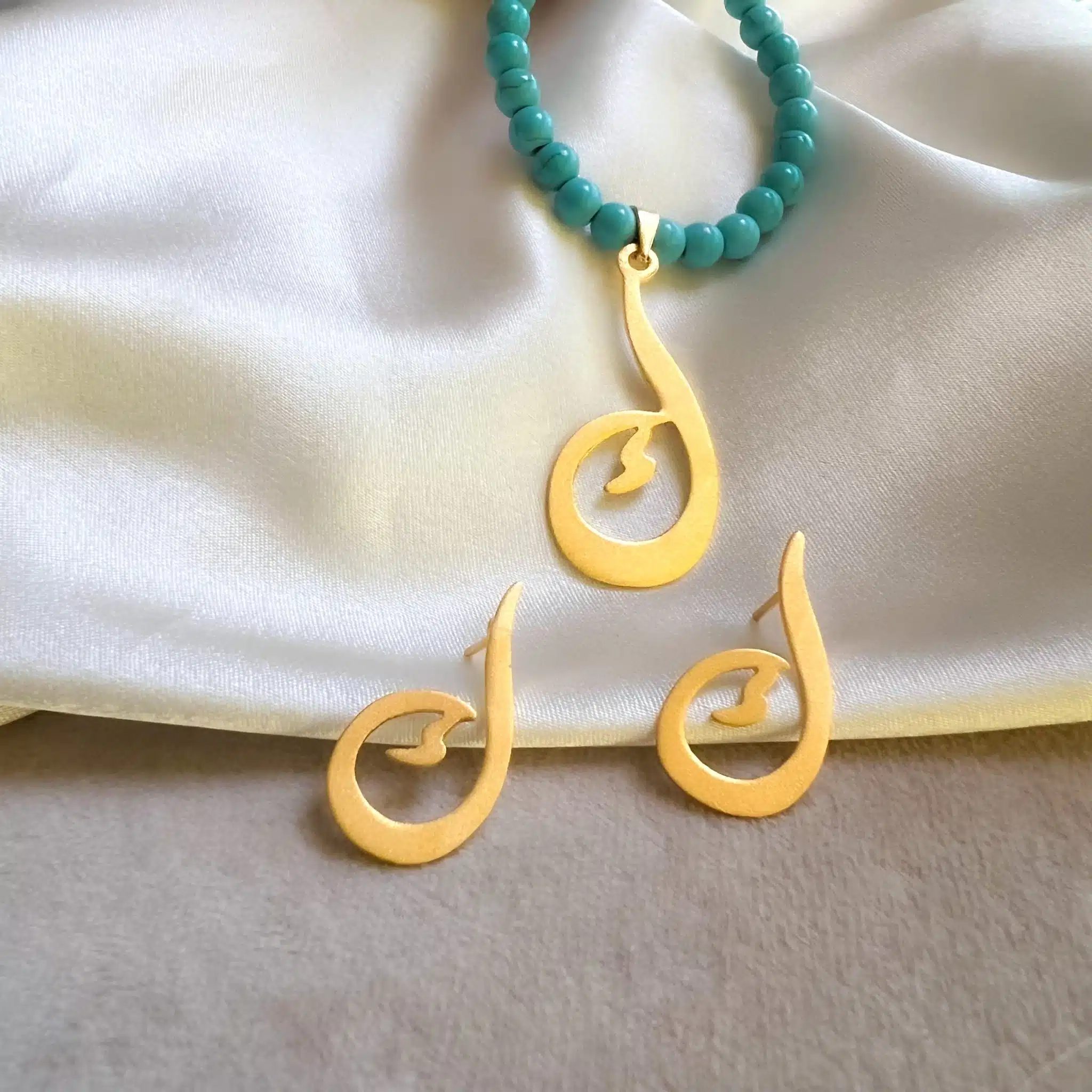 Arabic initial earring 4 63537E0E FA5D 4ADF 93F8 DEA73099682D scaled
