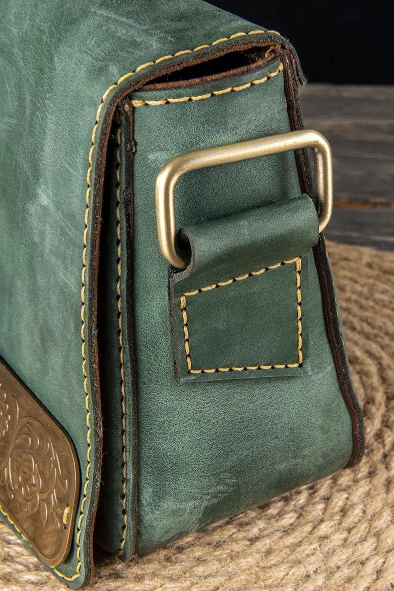 green Islamic crossbody bag 2 6 DSC 0475