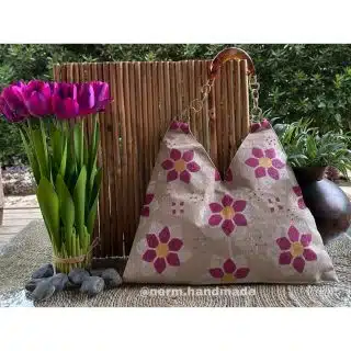 Nerm V-bag with Adjustable Handle