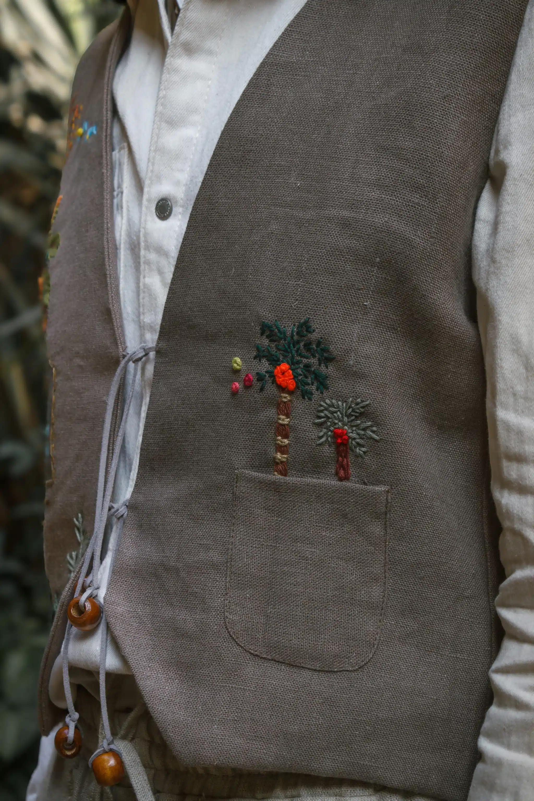 Ardi Pure Linen Vest 3 IMG 0394 Enhanced NR scaled