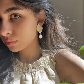 Laila 01 earrings - colorful islamic design polymer clay earrings with natural dangling white pearls