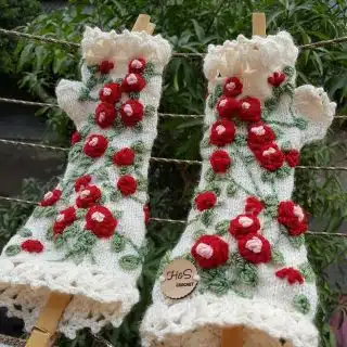 Floral long fingerless gloves