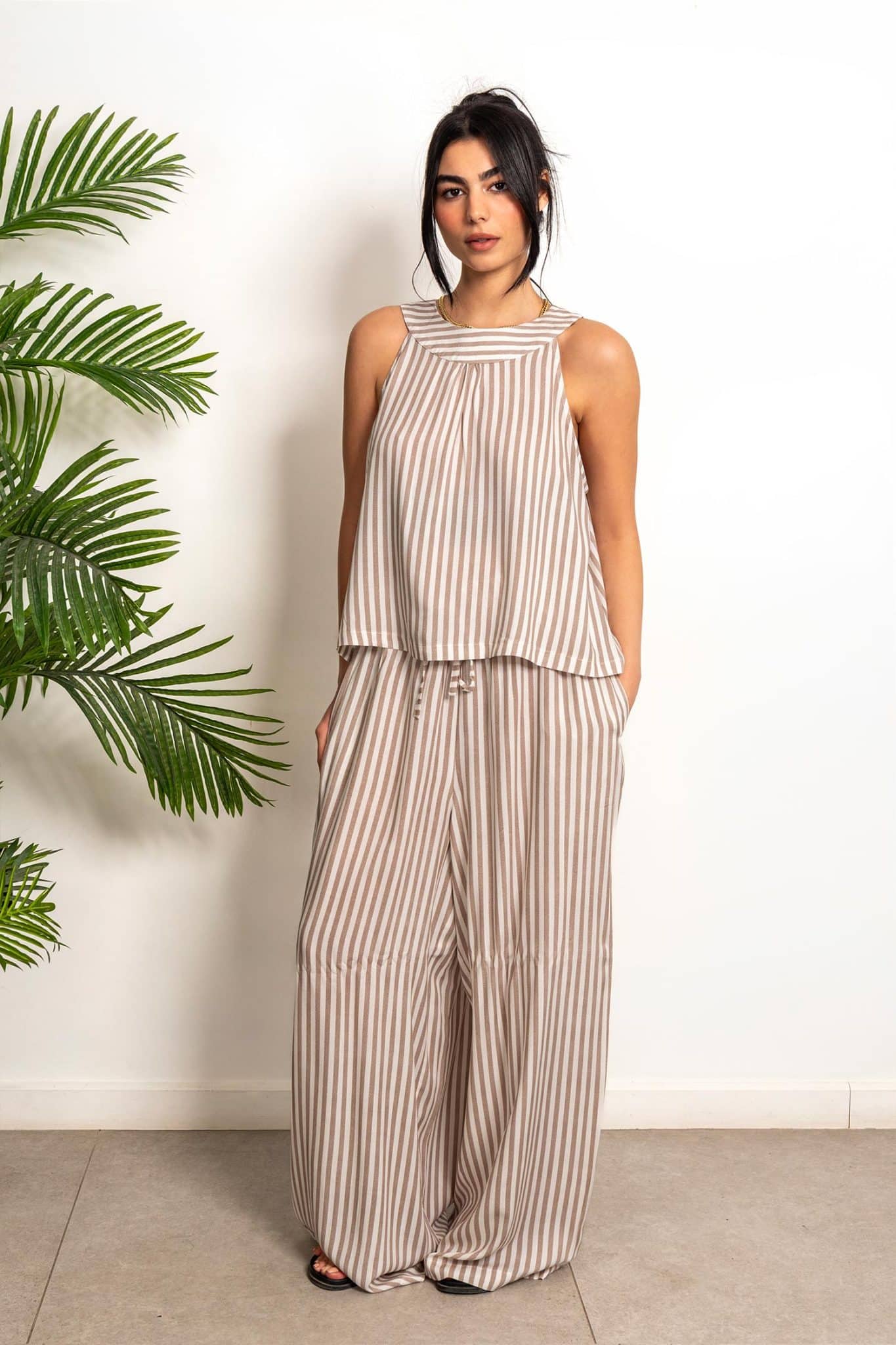Beige Striped Set 1 Beige Striped Set