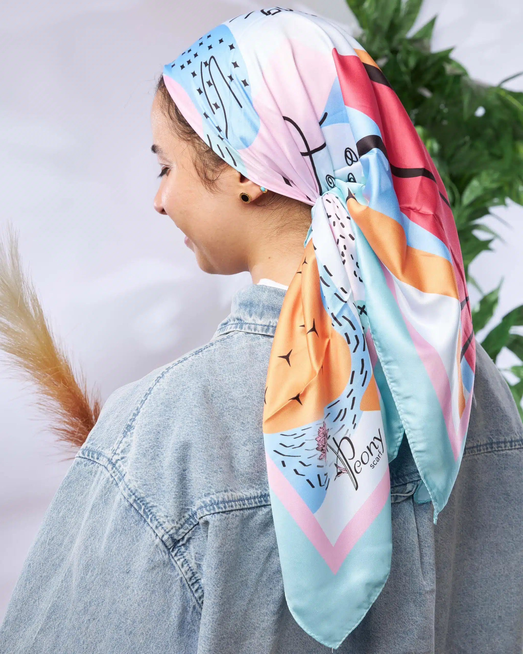 Ment Square scarf 1 Ment Square scarf