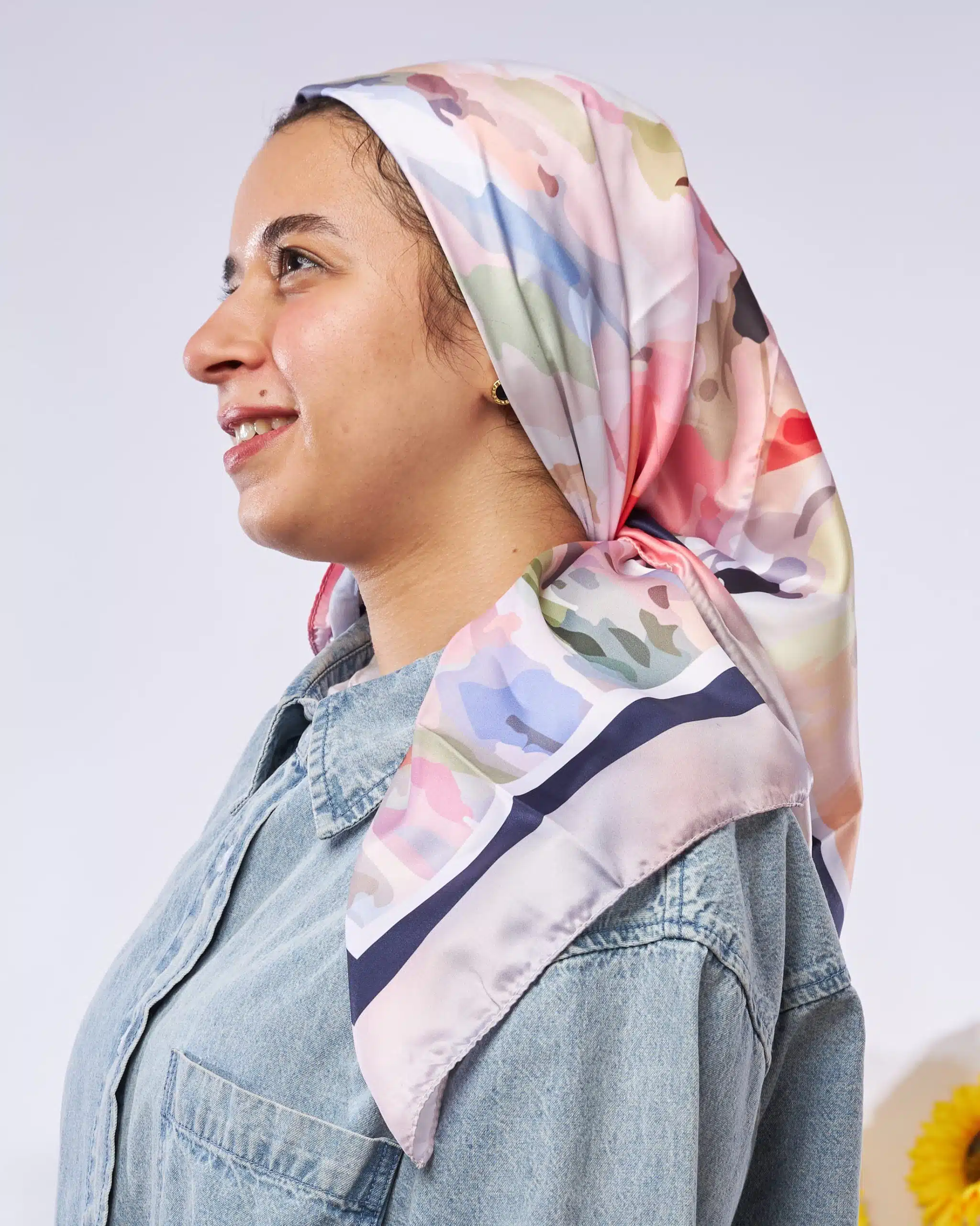 Bastela Square scarf 1 Bastela Square scarf