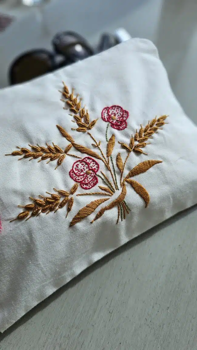 Wheat Sheaves Hand-embroidered Cotton clutch 3 20250423 1605531 scaled