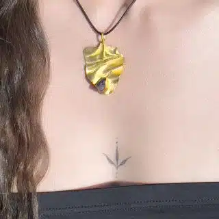 Handmade Gold Platted Sterling Silver Pendant with a Lapis Lazuli Gemstone (Code 949)