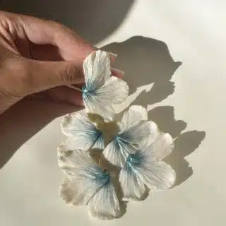 Shimmering Lily Blossoms - Teal green