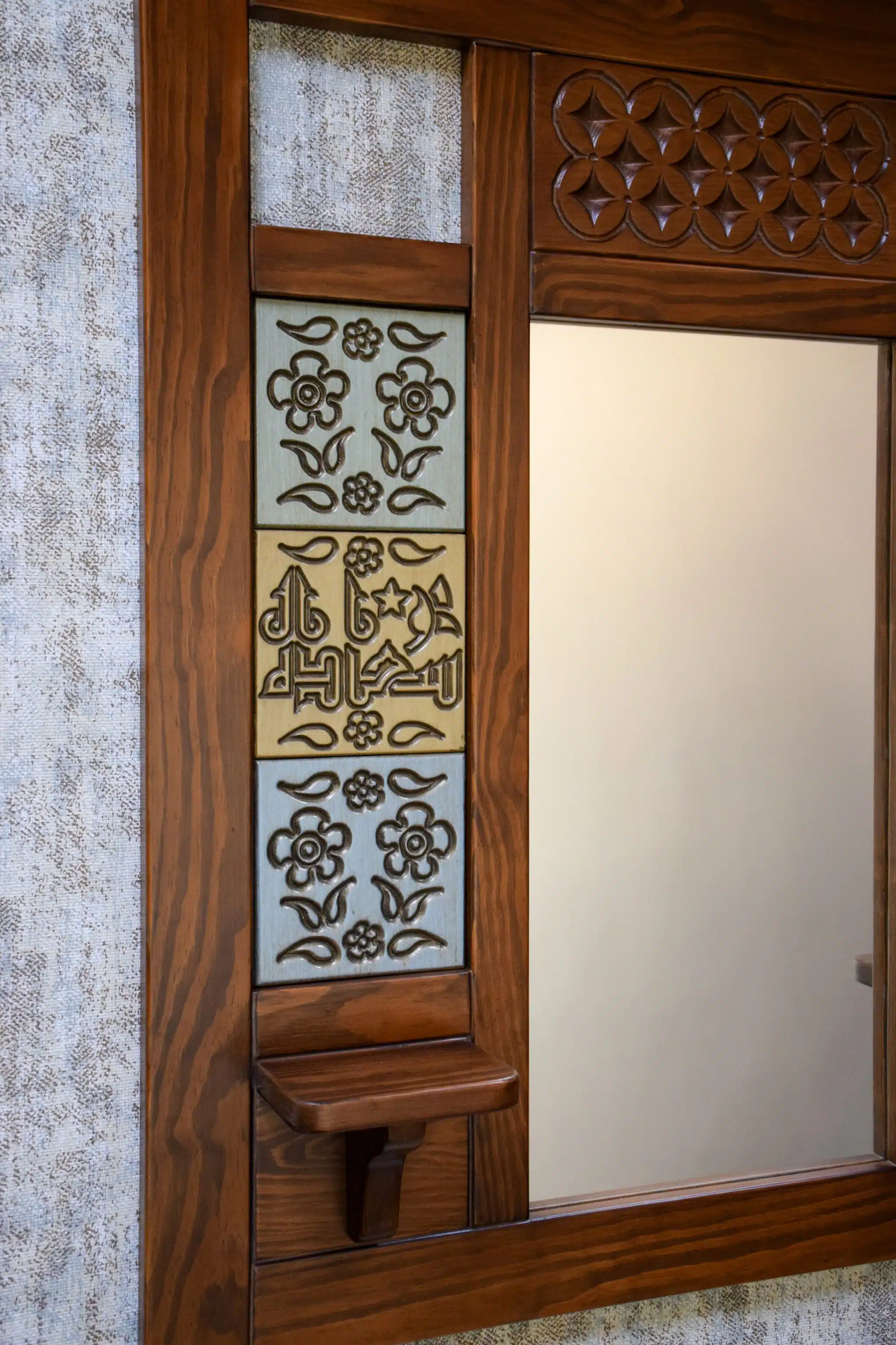 Barka Mirror frame 2 DSC 0194 scaled