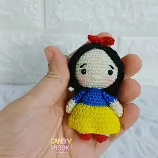 Snowwhite keychain