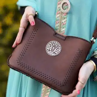 موديل طلة قمر