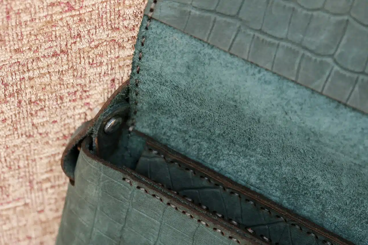 موديل زاد Cross Bag 5 IMG 20250424 WA0129